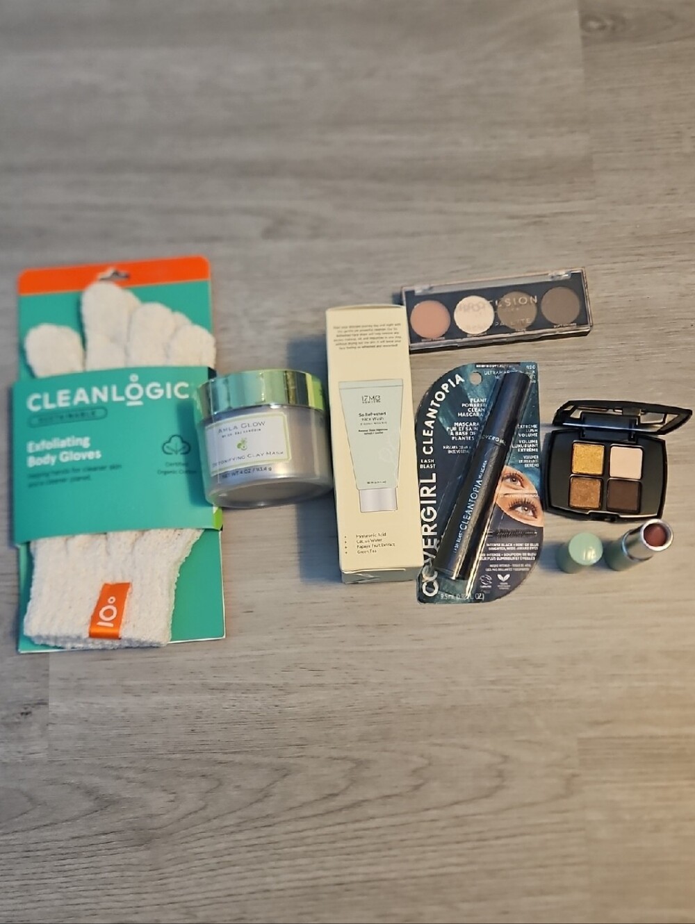 New Lancome Makeup Eye Palette and Skincare Assortment Neutral Shades BUNDLE